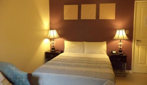 Single Room with Private Bathroom