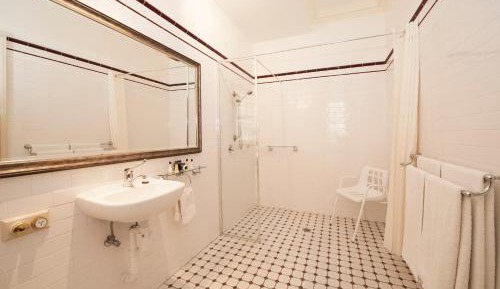Superior Queen Room - Disability Access