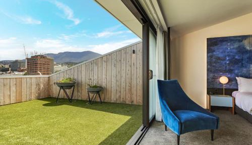 Premium Waterfront Terrace
