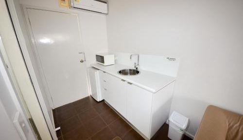 Motel Triple Room