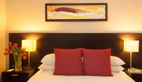 Deluxe King Room