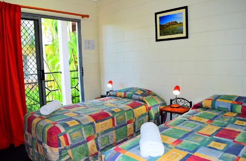 Coconut Grove Hotel | Coconut Grove Holiday Apartments