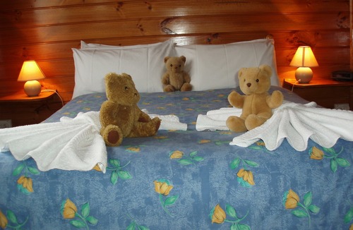 Boat Harbour Hotel | Boat Harbour Garden Cottages