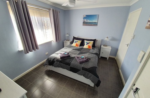 Jurien Bay Hotel | Ocean Beach Chalet 18