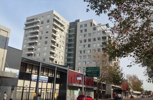 Newcastle West Hotel | Newcastle Central Plaza Apartment Hotel