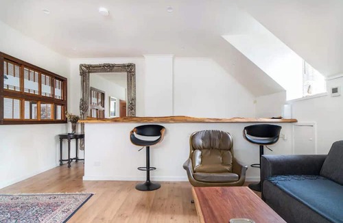 Woolloomooloo Apartment | Cozy Apartment w/Terrace Close to City Center