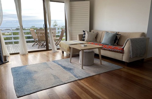 Kilcunda House | Kilcunda surf-beach, ocean-views two-storey beach shack on the Bluff