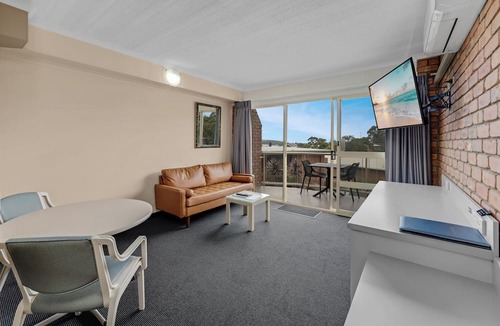 Merimbula Hotel | Sapphire Waters Motor Inn