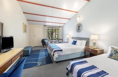 Dartmouth Hotel | Dartmouth Motor Inn
