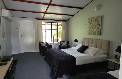Dartmouth Hotel | Dartmouth Motor Inn
