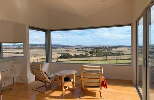 Bald Hills Bed & Breakfast | Lush Pastures