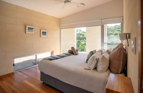 Charlton Gully Cabin | Tanonga Luxury Eco Lodges