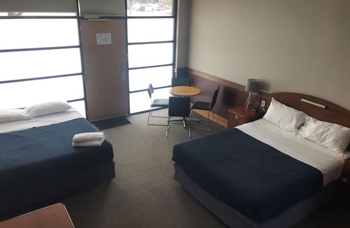 Gilles Plains Hotel | Highlander Hotel