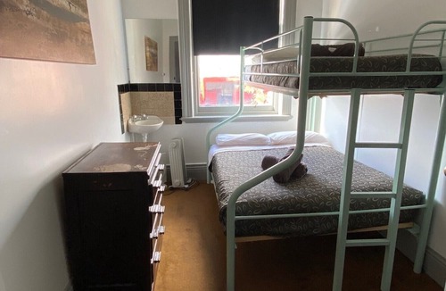 Horsham Hotel | Royal Hotel