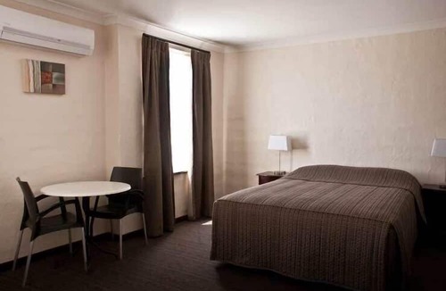 Bunbury Hotel | Prince of Wales Hotel Bunbury