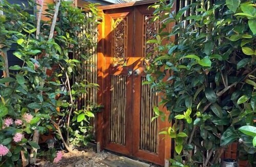 Hideaway Bay House | Hydeaway Haven - Plunge Pool - Beachfront