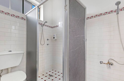 Leichhardt Apartment | MetaWise Sydney inner City Twin Bed Share Room