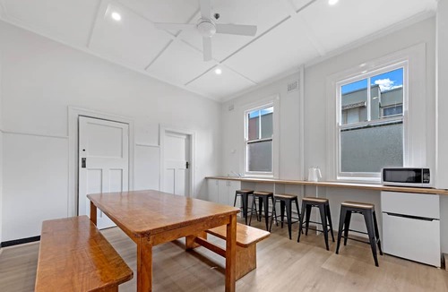 Leichhardt Apartment | MetaWise Sydney inner City Twin Bed Share Room