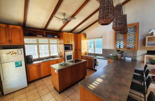 West Point House | Magnetic Island Cottage