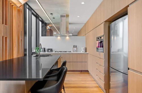 Parkville House | Fantastic 3-Bed Home by Melbourne Uni & Zoo