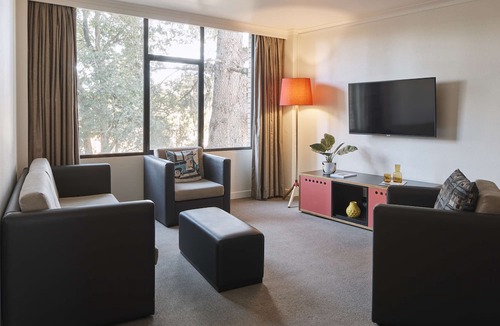Albury Hotel | Atura Albury