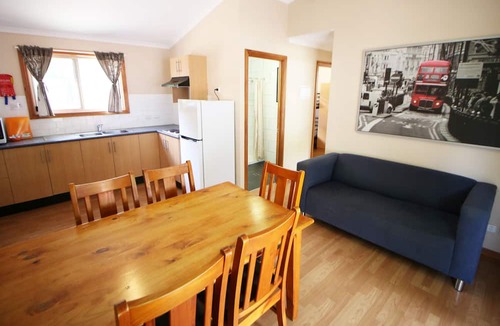 Mitcham Cabin | Brownhill Creek Tourist Park