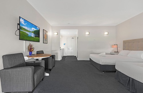 Echuca Hotel | Caledonian Hotel Motel