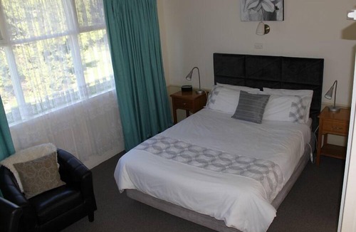 Kaniva Hotel | Kaniva Midway Motel