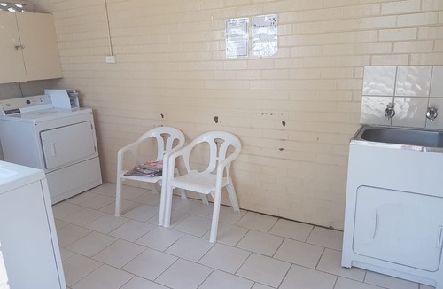 Kalimna RV Rental | Lakes Caravilla Caravan Park