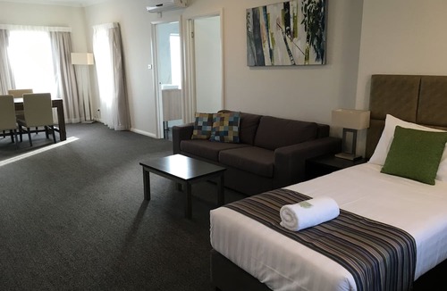Wagga Wagga Hotel | Best Western Plus Bolton on the Park