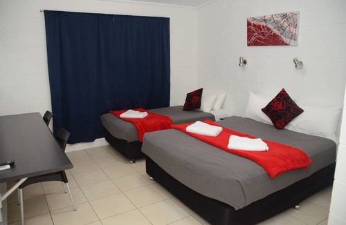 Blackwater Hotel | Capricorn Hotel