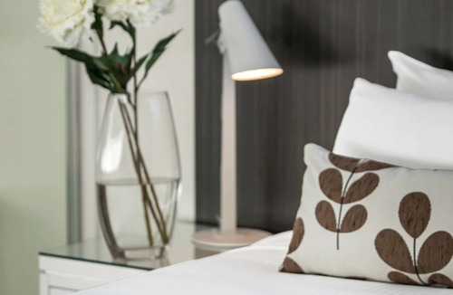 Mackay Hotel | Oaks Mackay Rivermarque Hotel