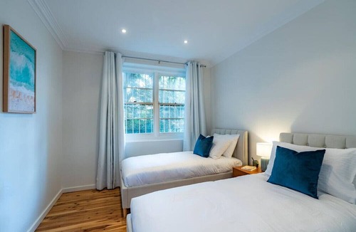 Kirribilli Apartment | Best Harbour Views & location in Sydney!
