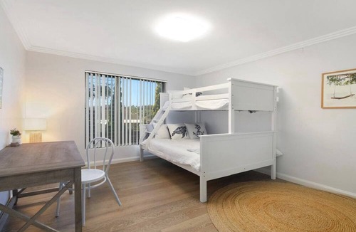 Terrigal Apartment | BEACH HAVEN | Close to beach , WIFI | Accom Holidays