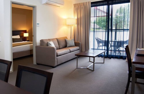 Heatherton Apartment | Quest Moorabbin