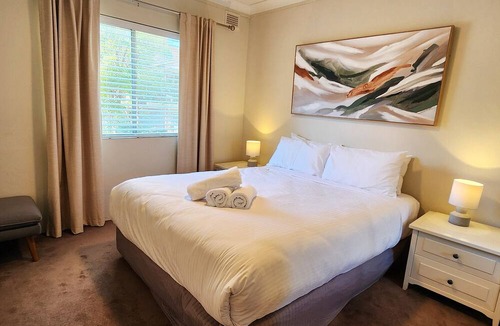 Redfern Apartment | Inner City Apartment - Moments to the City Centre