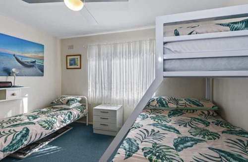 Avoca Beach Apartment | Avoca Beachfront - South Strand 4