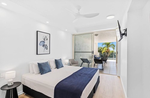 Trinity Beach Apartment | Bellevue At Trinity Beach