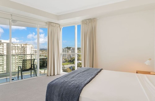 Coolangatta Apartment | Reflections On The Sea Unit 1501a On Coolangatta Beach, Ocean and Coastline views with Wi-Fi Inc.