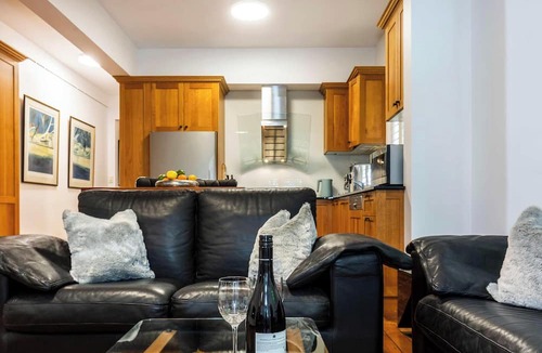 Rose Bay Apartment | Rose Bay Apartment near Golf Course and Bondi