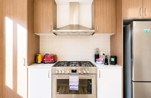 Armstrong Creek House | Modern 4BR Family Retreat near Torquay & Geelong
