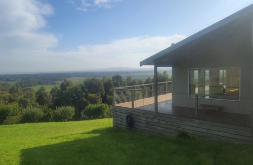 Toora House | Whole House in Toora on 2 ha. elevated with incredible views to Wilsons Prom