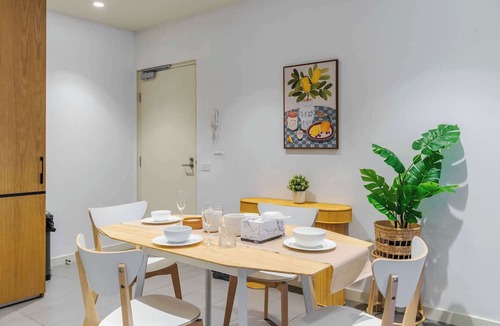 South Yarra Apartment | Lucia South Yarra Pool Gym free Parking