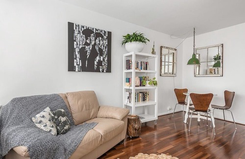 New Town Apartment | New Town Gem: Homely City-Fringe Apartment