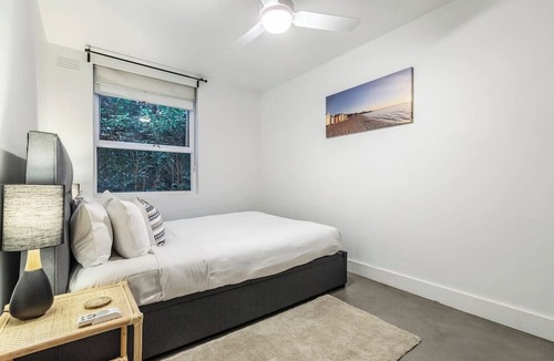 St Kilda Apartment | Cedar Loft Contemporary Comfort in Leafy St Kilda