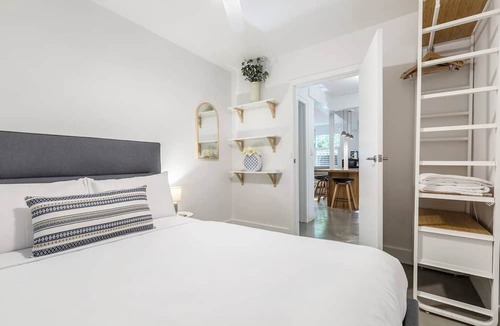St Kilda Apartment | Cedar Loft Contemporary Comfort in Leafy St Kilda