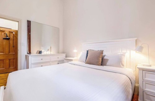 Elwood Apartment | Elwood Manor A Restored Art Deco Gem