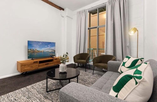 Darling Harbour Apartment | Heart of Darling Harbour