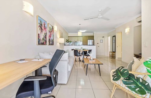 Westcourt Apartment | Luxury Apartment w/Pools, BBQ & Gym Access