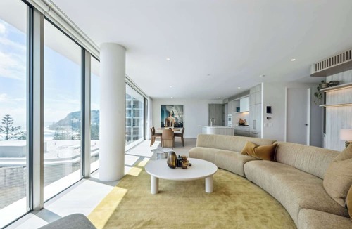 Burleigh Heads Apartment | Matisse by Khove